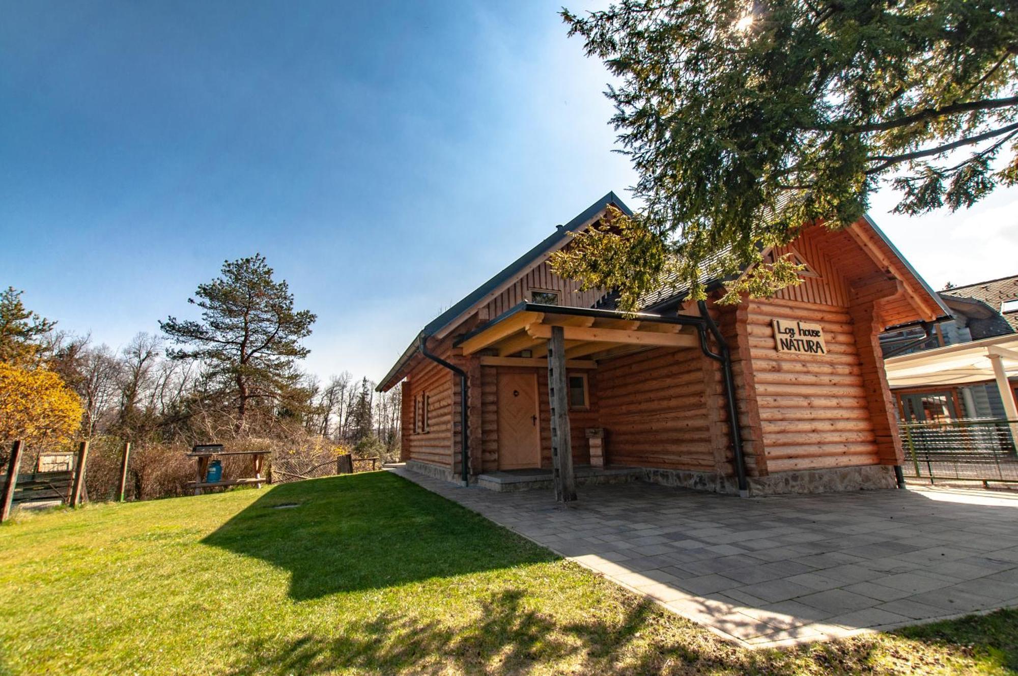 Log House Natura Radovljica Exterior photo